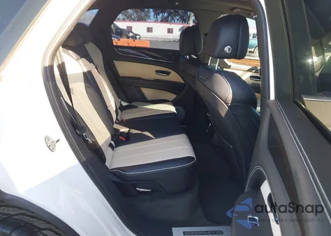 2021 Bentley Bentayga V8 из США, поврежденный, VIN SJAAM2ZV6MC035120